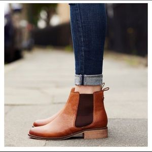 CARVELA Chelsea Boots
